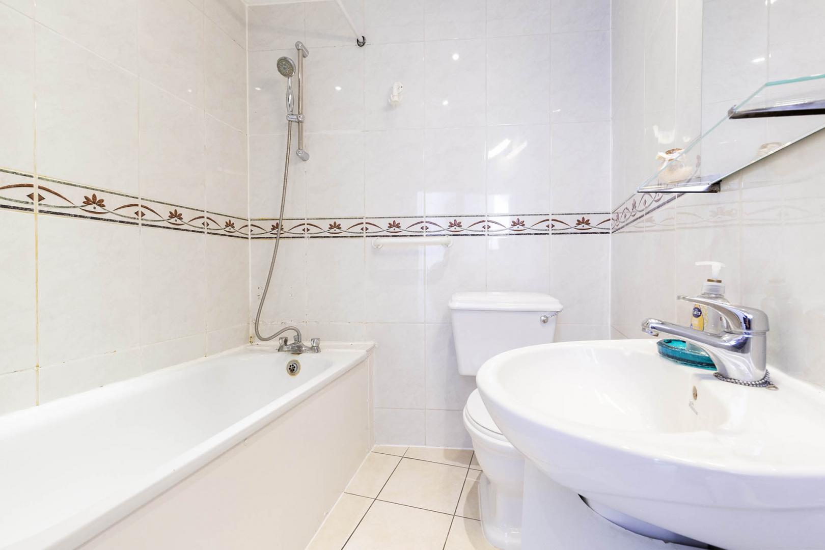 Modern Apartment Burnley Road, Dollis Hill